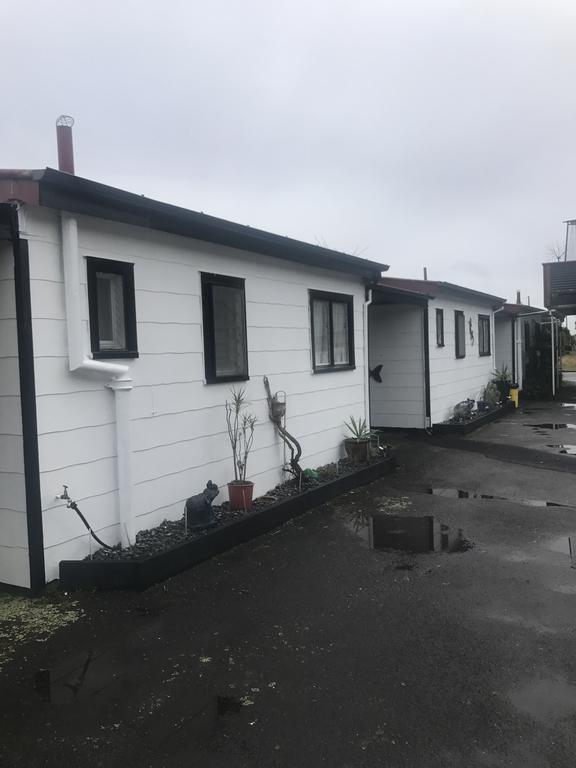 Windsor Lodge & Caravan Park Waitahanui Bagian luar foto