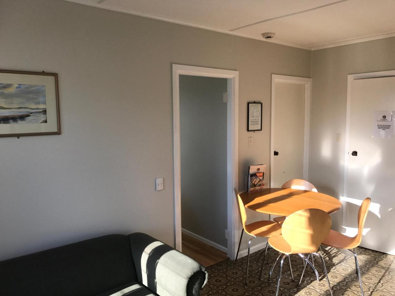Windsor Lodge & Caravan Park Waitahanui Bagian luar foto